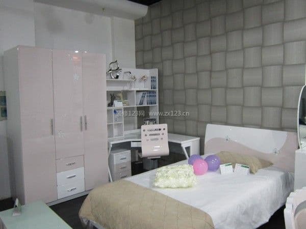 百灵家具