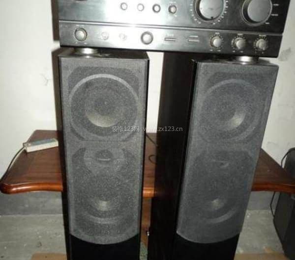 奇声音响