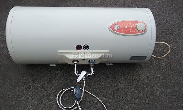 电淋浴器