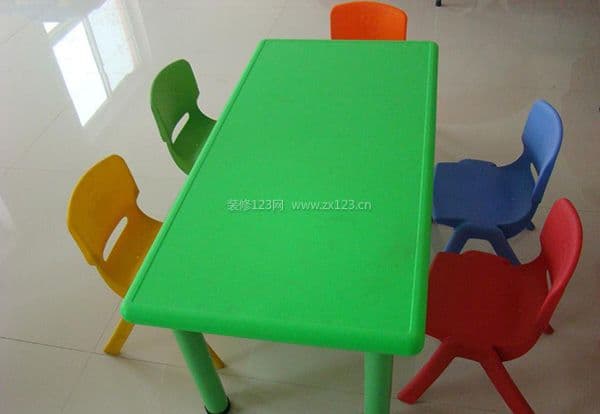 塑料家具