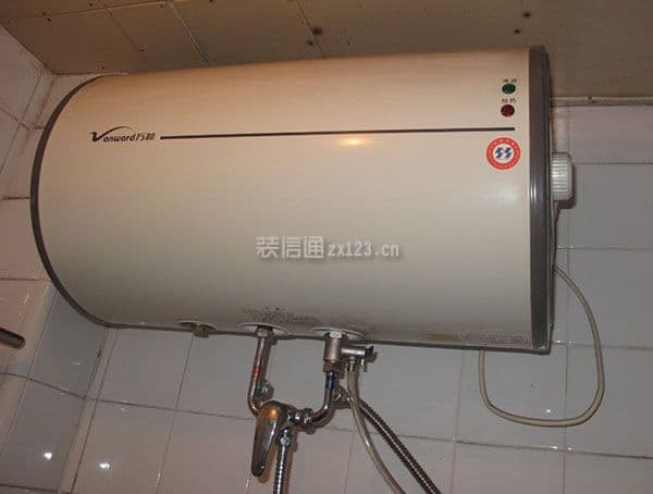 电淋浴器