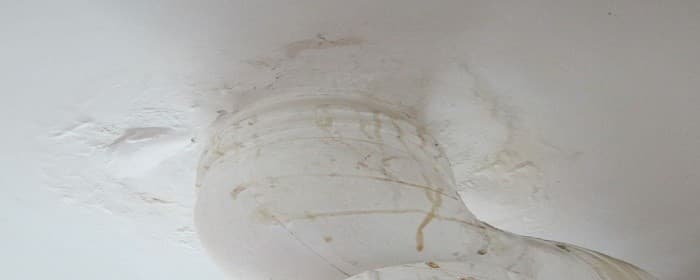 楼上漏水楼下如何处理