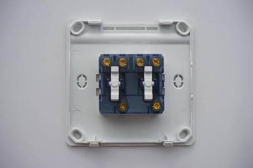 双控开关工作原理