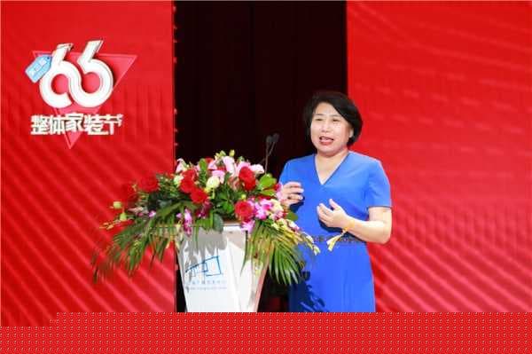 定义新整装，创造艺术家