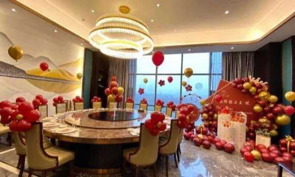 订婚应送几瓶酒和几条烟