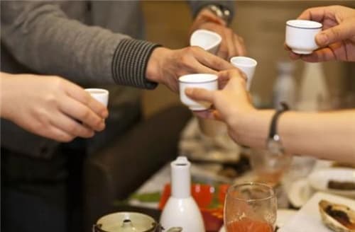 家长和老师吃饭敬酒说什么