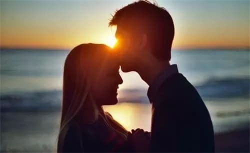 狮子座喜欢一个人的表现