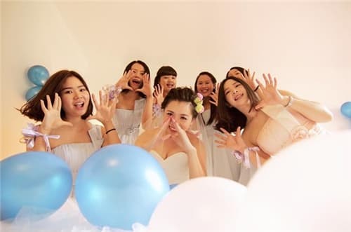 随男方接亲的女孩叫什么