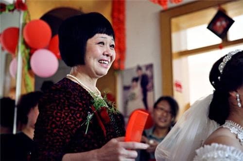 新娘梳头四言八句