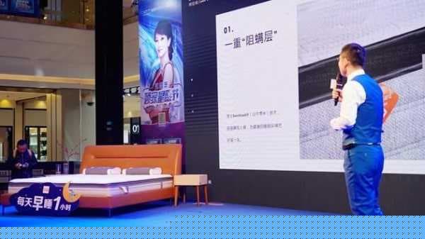 温暖一冬，甜蜜相伴，优雅女神赵雅芝揭秘2019顾家家居冬季新品