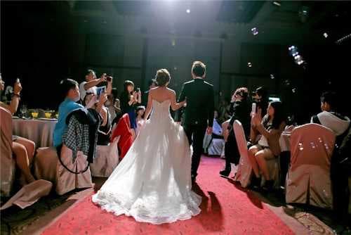 婚礼主持人台词完整