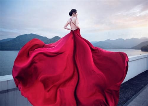 拍结婚照穿什么内衣