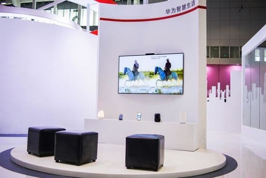 华为智慧屏亮相深圳国际家具展
