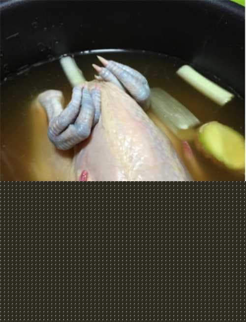 高压锅炖整鸡多长时间