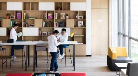 Steelcase携手贺理士嘉道理青年发展中心共创美好未来