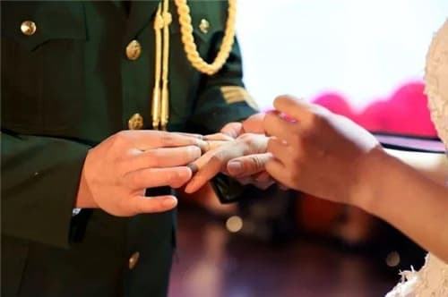 军人结婚不能离婚吗