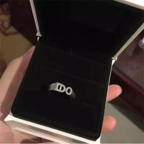dr钻戒女生可以收多少个