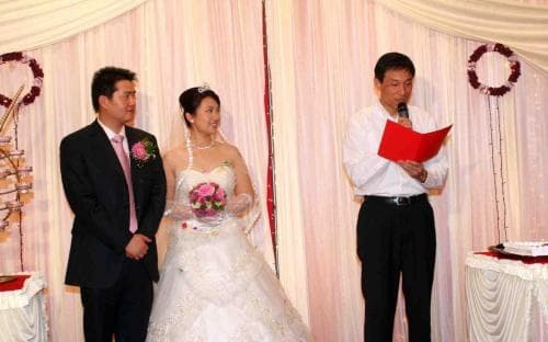 婚礼证婚人致辞简短范文