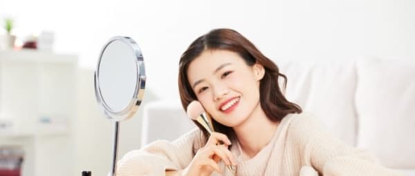 镜子可以挂在大门后面吗