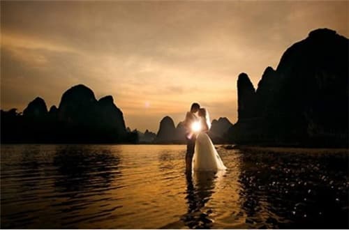 婚纱照一般多少钱