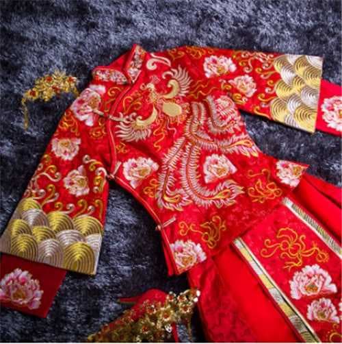 香槟色秀禾服代表什么