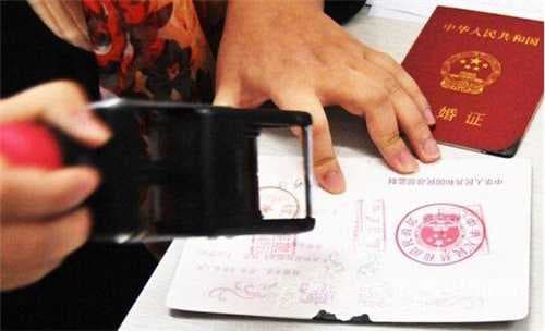 房子没办房产证离婚了怎么判