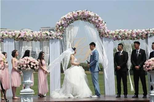 一般同事结婚给多少红包