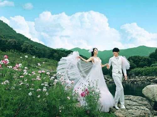 婚纱照选片后一般多久能拿到