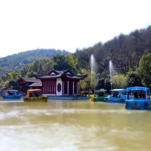 鲤子湖