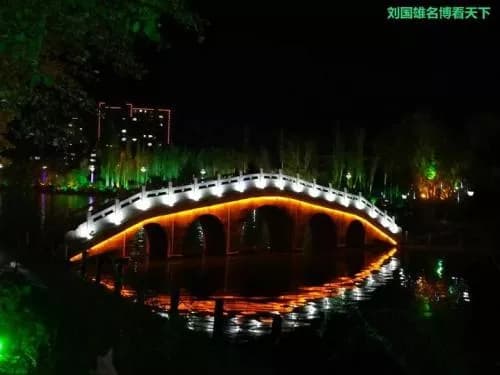 巴楚县喀什河滨河公园