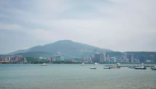 八里左岸公园