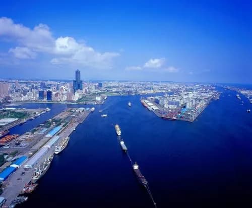 高雄港