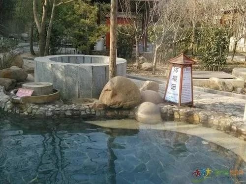 白鹿泉