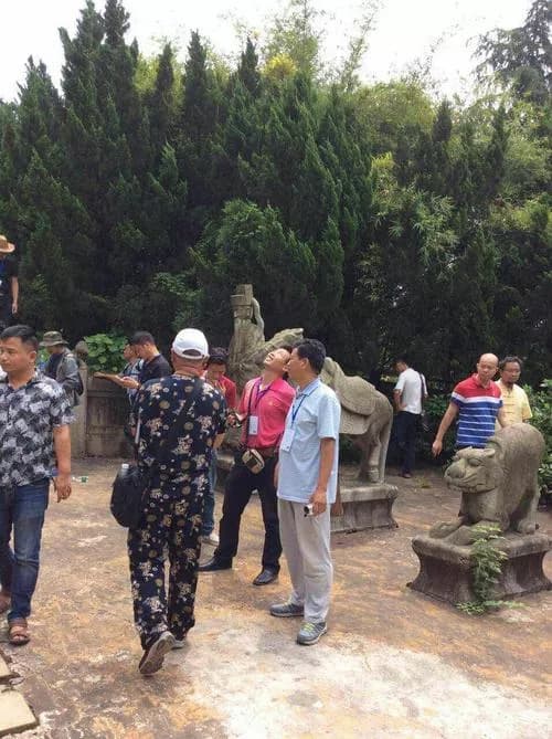 谭继洵墓