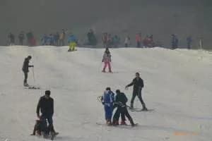 西柏坡温泉滑雪场