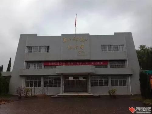 襄西革命烈士纪念碑、馆