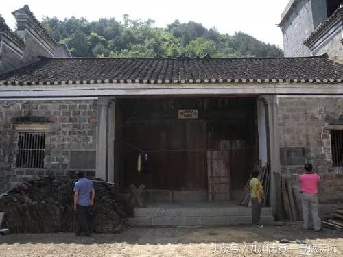 枝枳坪红三军军部旧址
