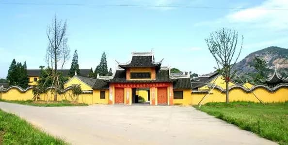 龙庆禅寺