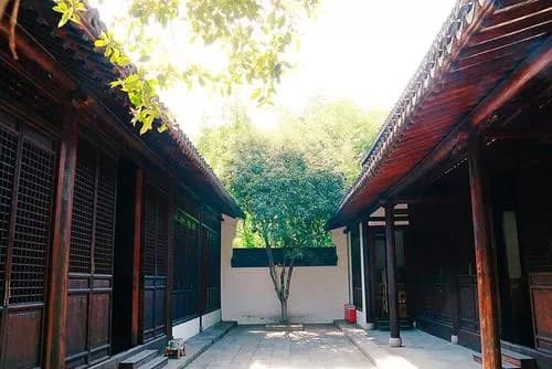 高士遗风旧宅