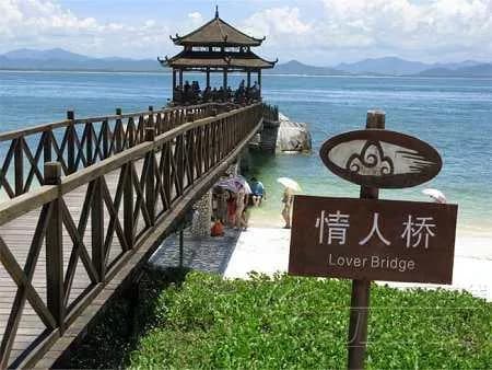 蜈支洲岛情人桥
