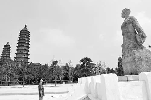 双塔烈士陵园