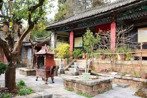 丽江束河龙泉寺（三圣宫）