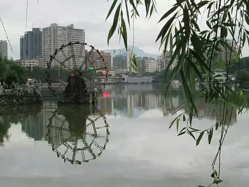 青年路北湖公园