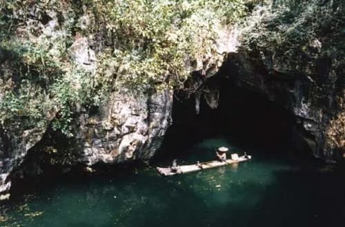 燕子岩山寨