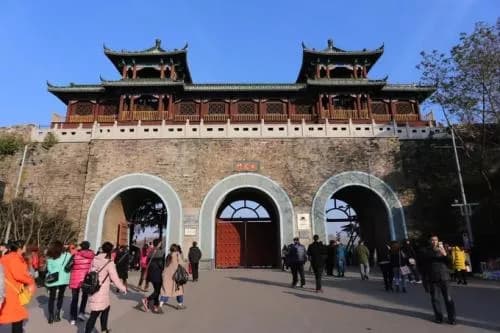玄武湖景区解放门