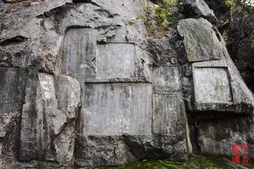 焦山摩崖题记及石刻