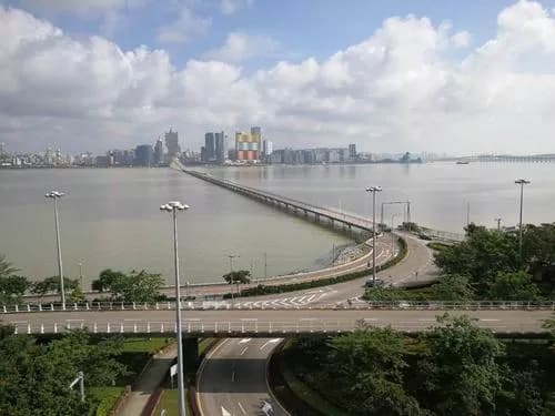 嘉乐庇总督大桥