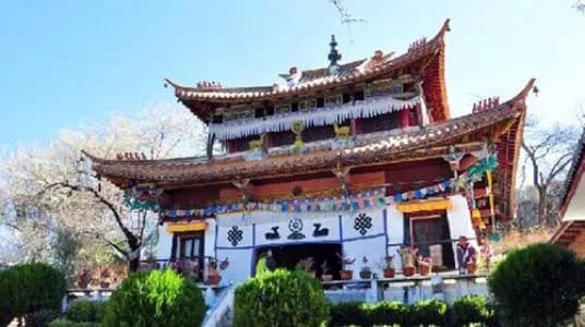里务比寺