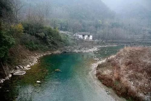 鱼泉河