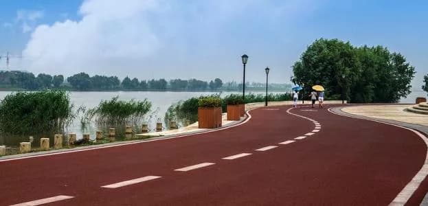 滨江旅游风光带